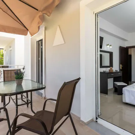 Apartman Antonis Deluxe Amúdi