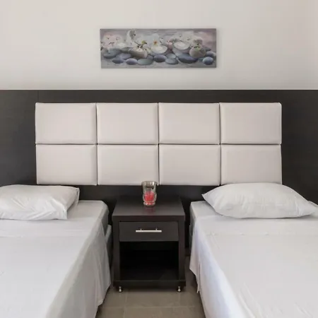 Antonis Deluxe Apartament