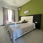 Antonis Deluxe