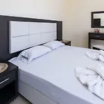 Antonis Deluxe