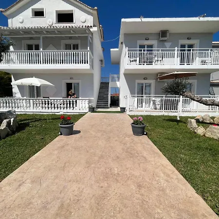 Antonis Deluxe * Amoudi