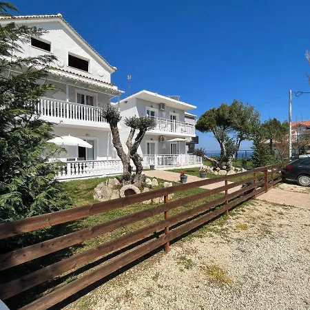 Apartament Antonis Deluxe Amoudi