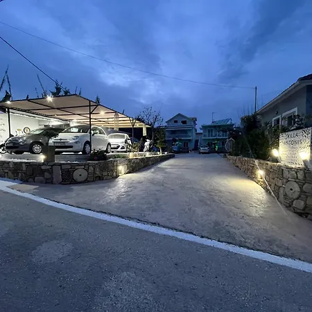 Antonis Deluxe Lägenhet *